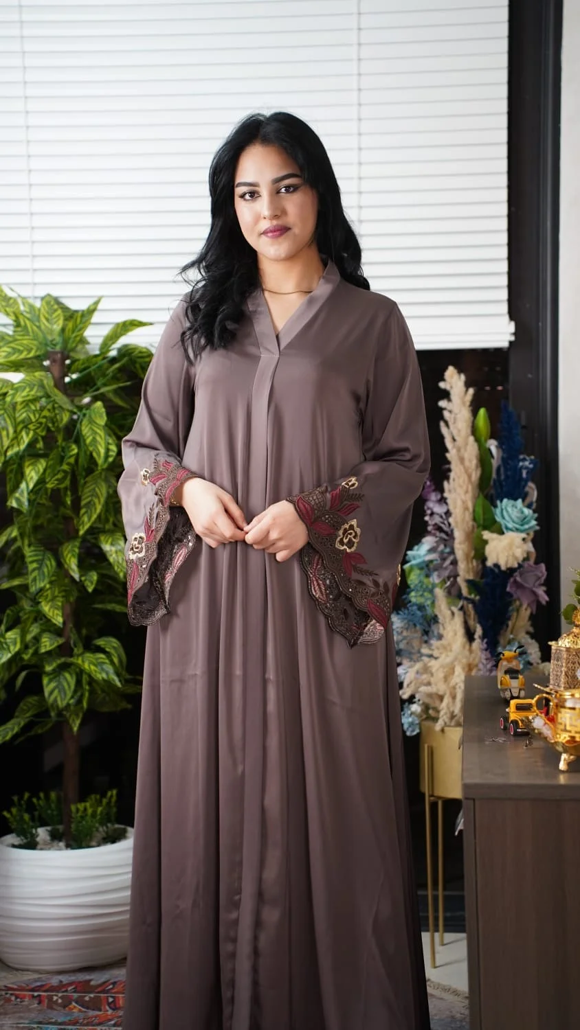 Abaya brodée